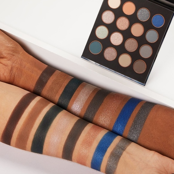 4 pc Makeup Bundle. BH eyeshadow palette, Mascara - Picture 4 of 5